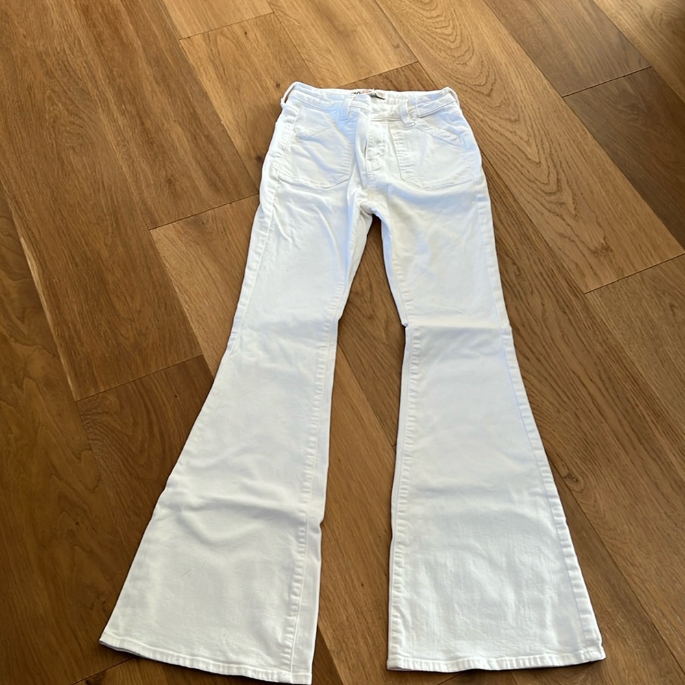 🤍SO (Kohl’s) high waisted flares 🤍